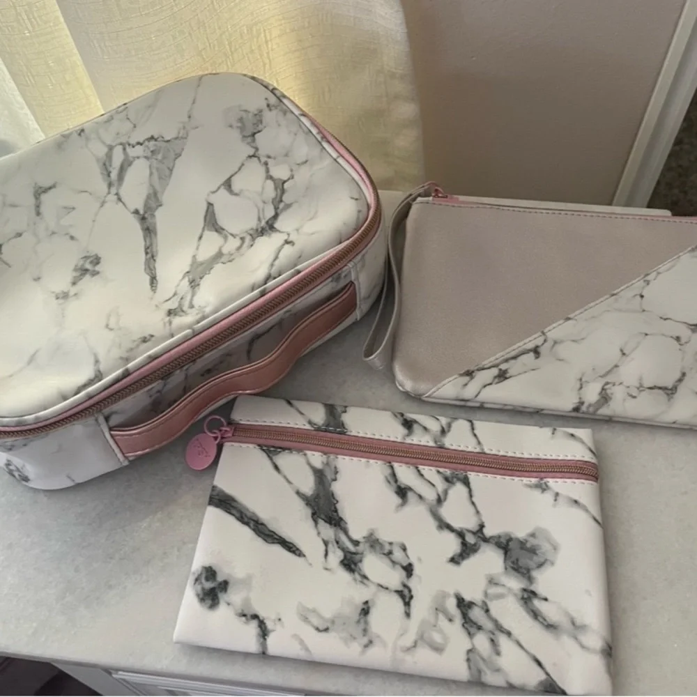 Marble Ipsy Bag & Wristlet Set